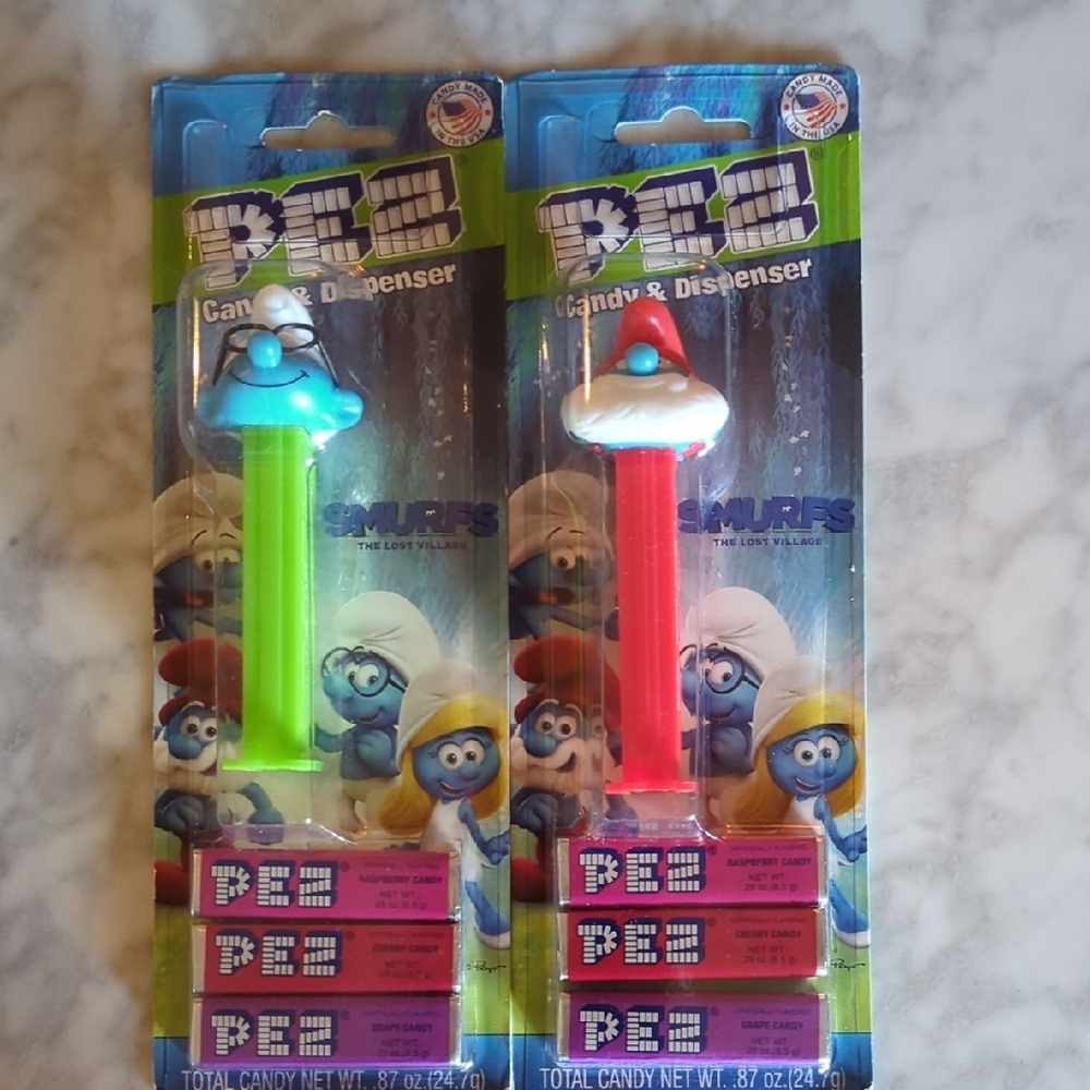 PEZ Smurfs Candy Dispensers Set